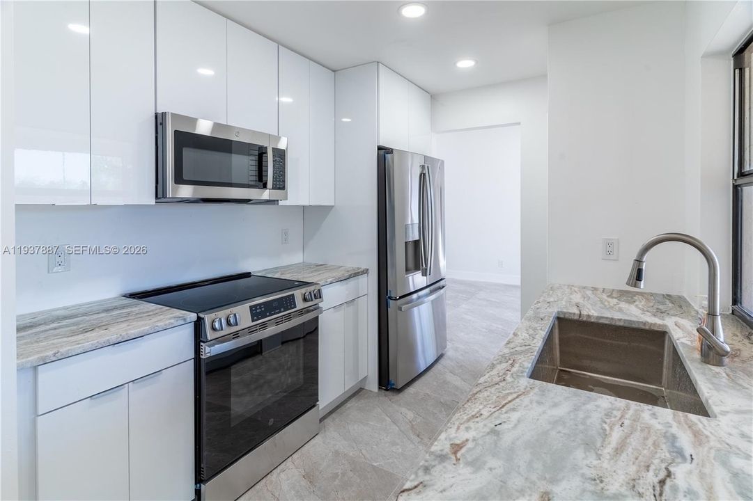 En Venta: $329,000 (3 camas, 2 baños, 1547 Pies cuadrados)