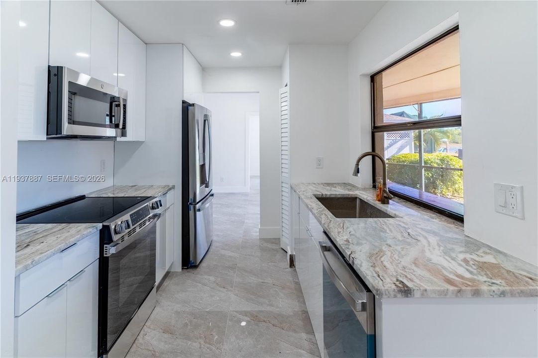 En Venta: $329,000 (3 camas, 2 baños, 1547 Pies cuadrados)