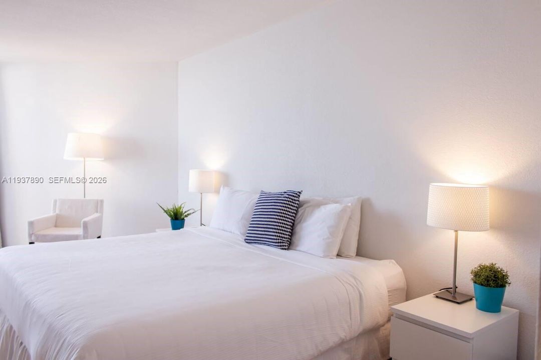 На продажу: $850,000 (2 спален, 2 ванн, 1496 Квадратных фут)