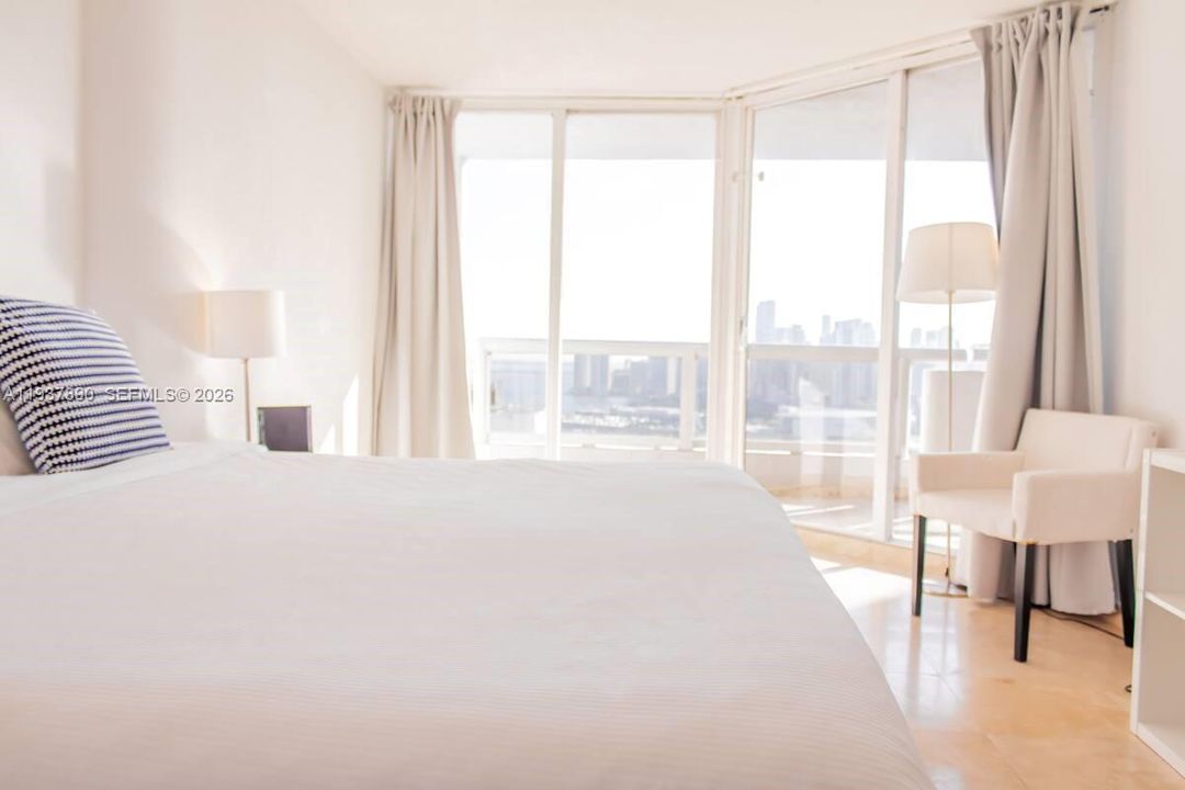 На продажу: $850,000 (2 спален, 2 ванн, 1496 Квадратных фут)