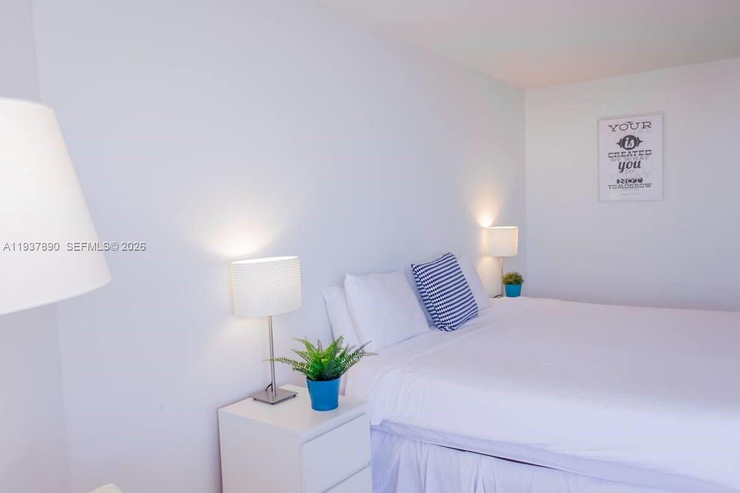 На продажу: $850,000 (2 спален, 2 ванн, 1496 Квадратных фут)