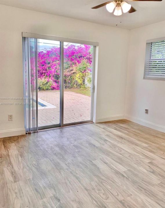 For Rent: $3,800 (4 beds, 2 baths, 1600 Square Feet)