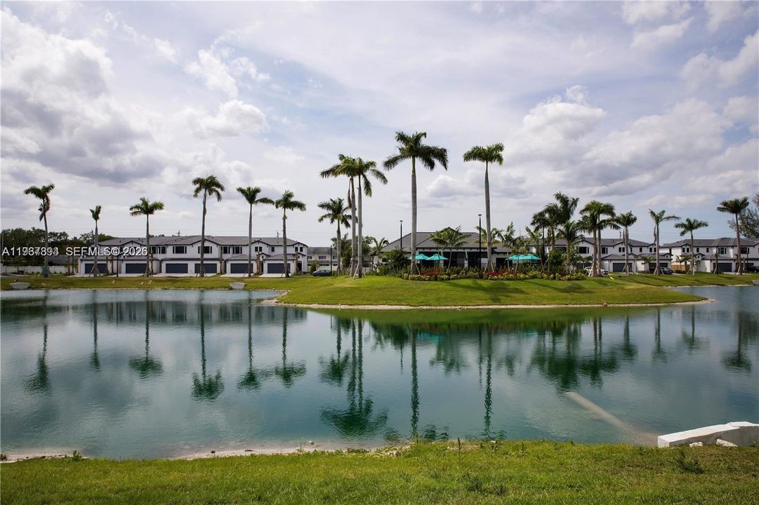 待售: $699,000 (3 贝兹, 2 浴室, 1738 平方英尺)