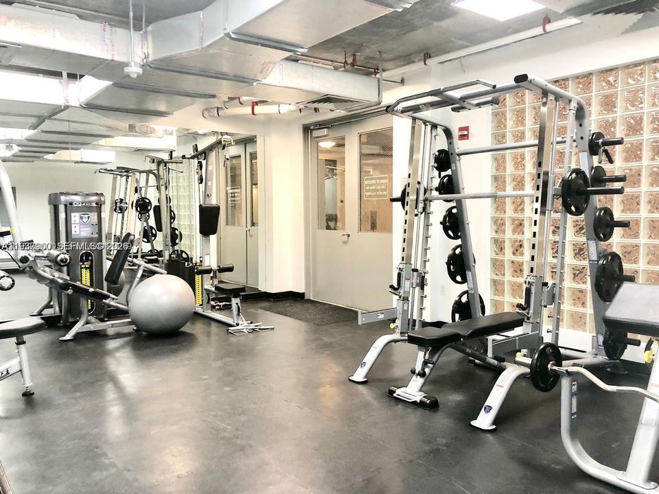 待售: $459,000 (2 贝兹, 2 浴室, 1060 平方英尺)