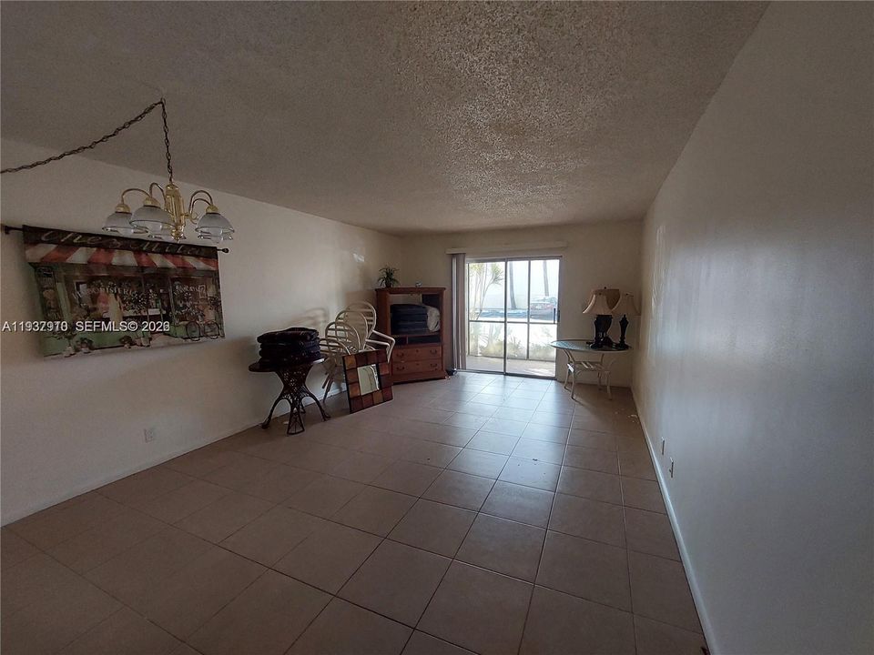 В аренду: $1,650 (1 спален, 1 ванн, 675 Квадратных фут)