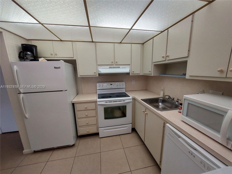 В аренду: $1,650 (1 спален, 1 ванн, 675 Квадратных фут)