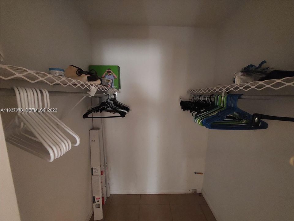 В аренду: $1,650 (1 спален, 1 ванн, 675 Квадратных фут)