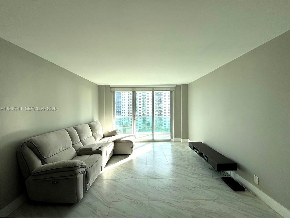 En Renta: $2,600 (1 camas, 1 baños, 1005 Pies cuadrados)