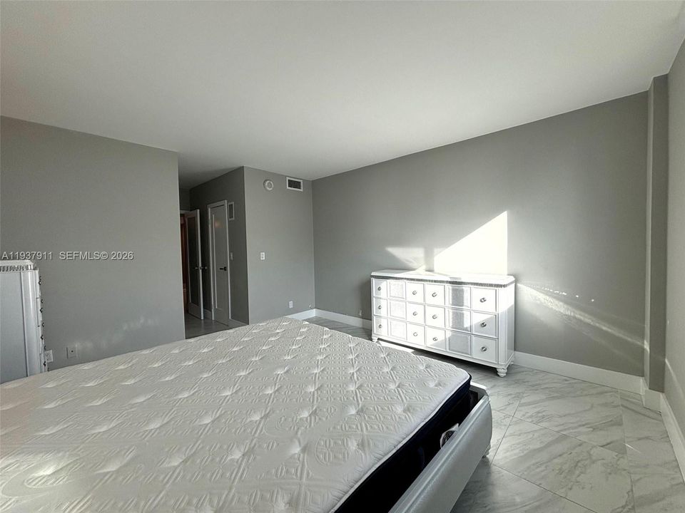 En Renta: $2,600 (1 camas, 1 baños, 1005 Pies cuadrados)