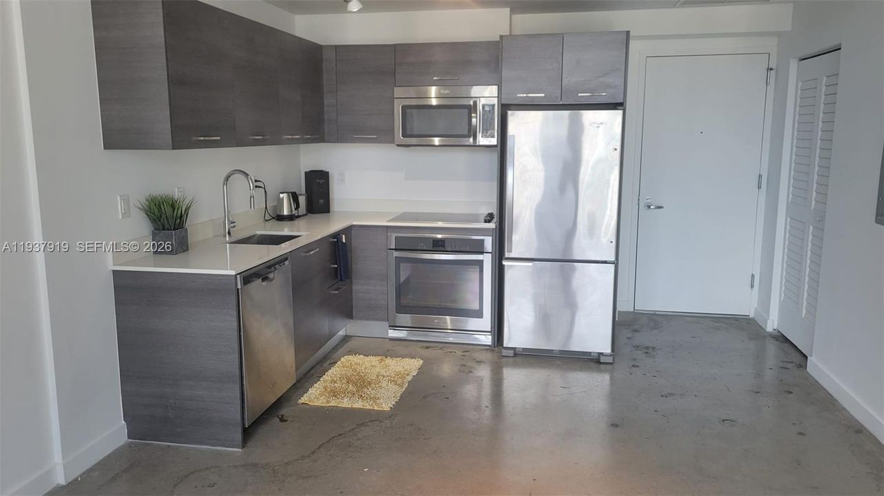 For Rent: $2,495 (1 beds, 1 baths, 526 Square Feet)