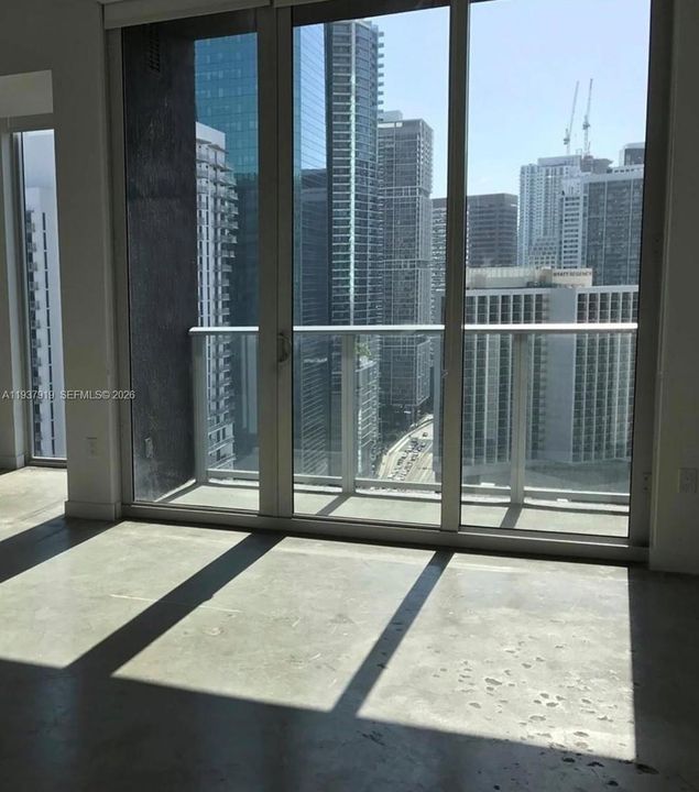 For Rent: $2,495 (1 beds, 1 baths, 526 Square Feet)