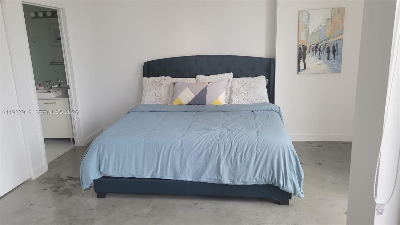 For Rent: $2,495 (1 beds, 1 baths, 526 Square Feet)