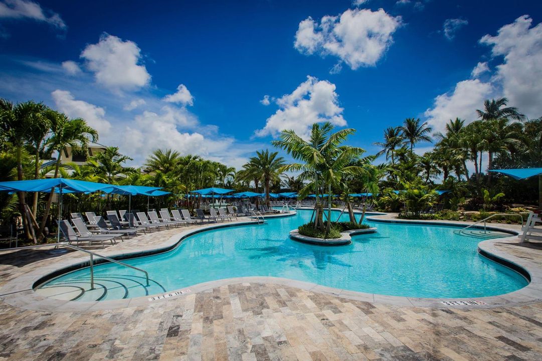 84-web-or-mls-Woodfield Main Pool 2