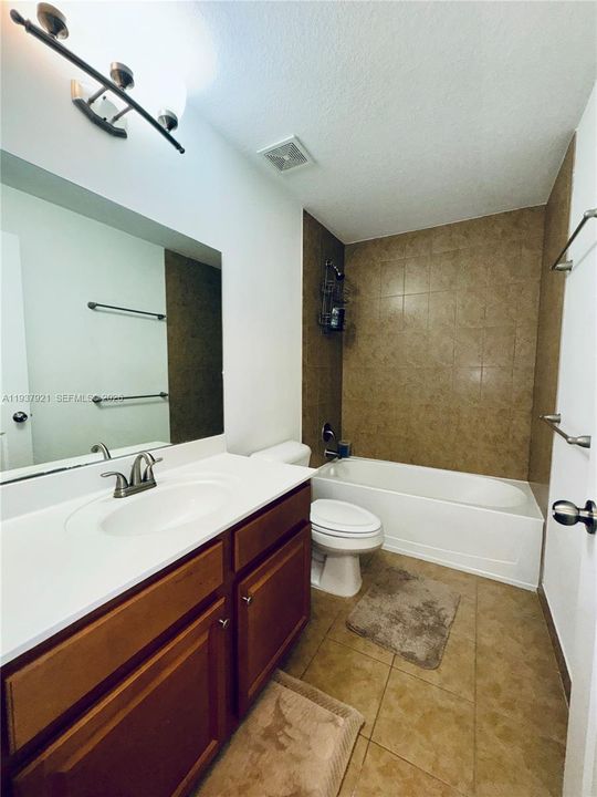 For Rent: $3,500 (3 beds, 2 baths, 1671 Square Feet)