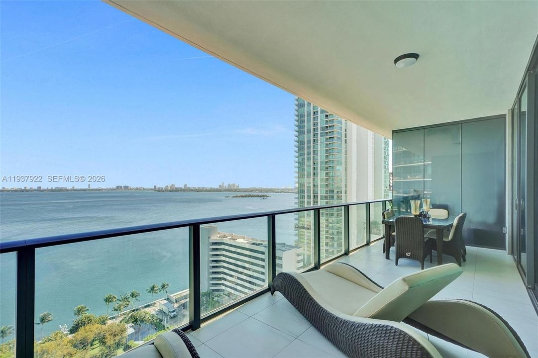 待售: $1,100,000 (2 贝兹, 3 浴室, 1143 平方英尺)