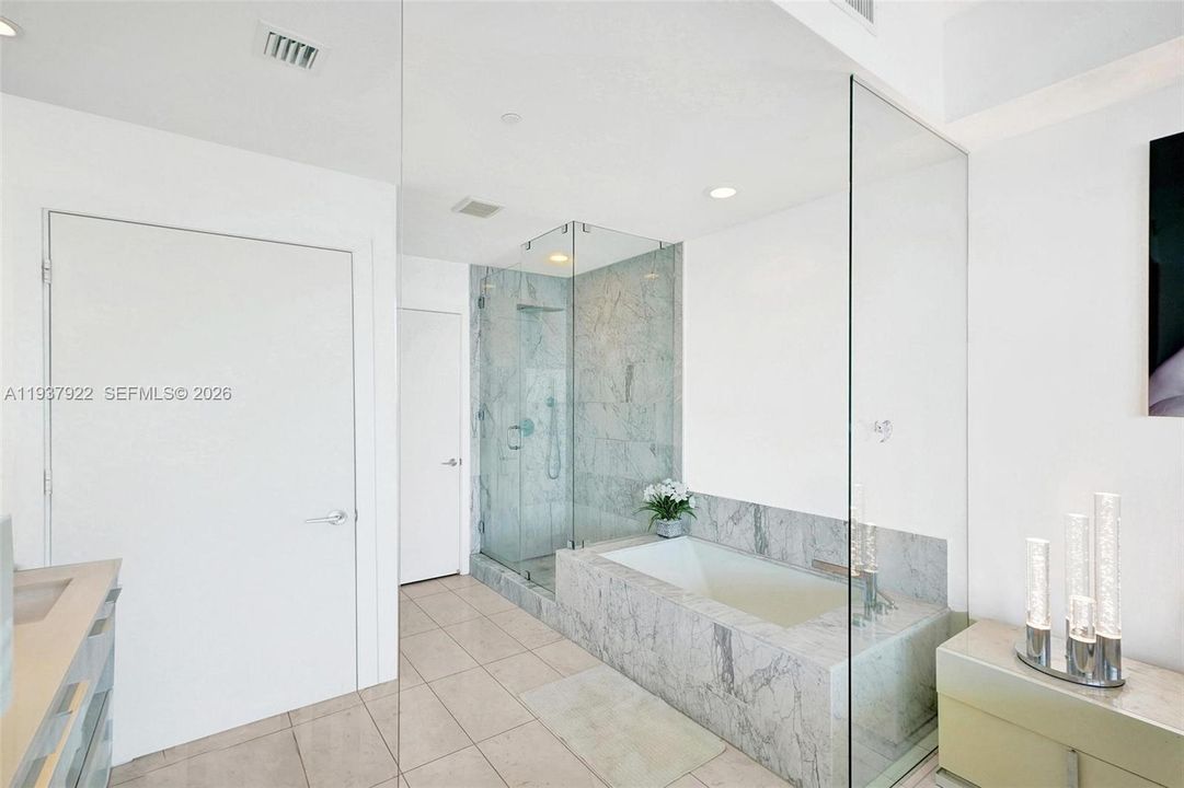 待售: $1,100,000 (2 贝兹, 3 浴室, 1143 平方英尺)