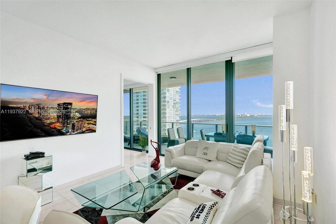 待售: $1,100,000 (2 贝兹, 3 浴室, 1143 平方英尺)