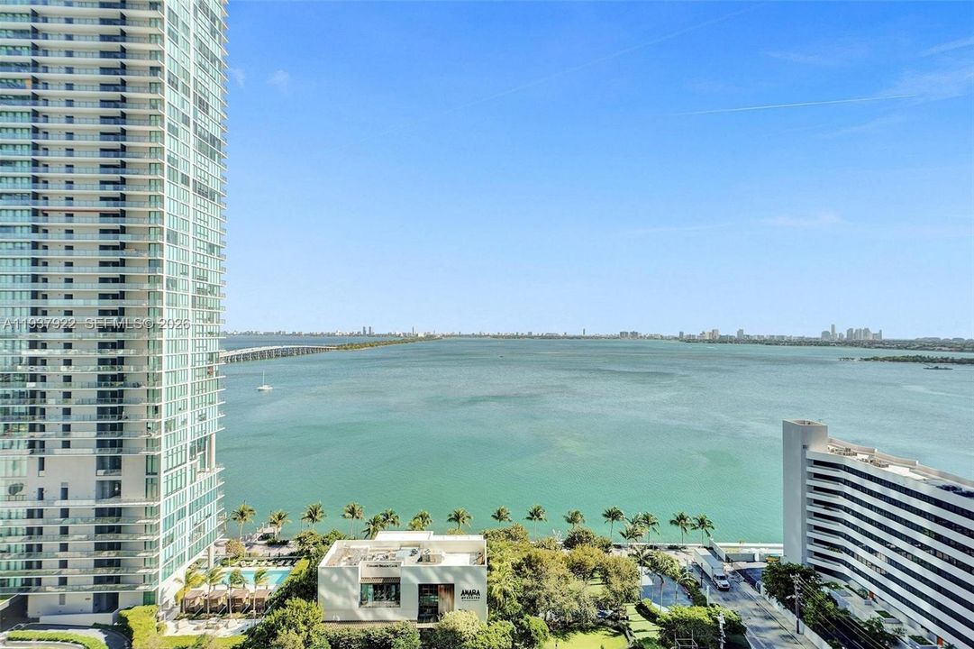 待售: $1,100,000 (2 贝兹, 3 浴室, 1143 平方英尺)