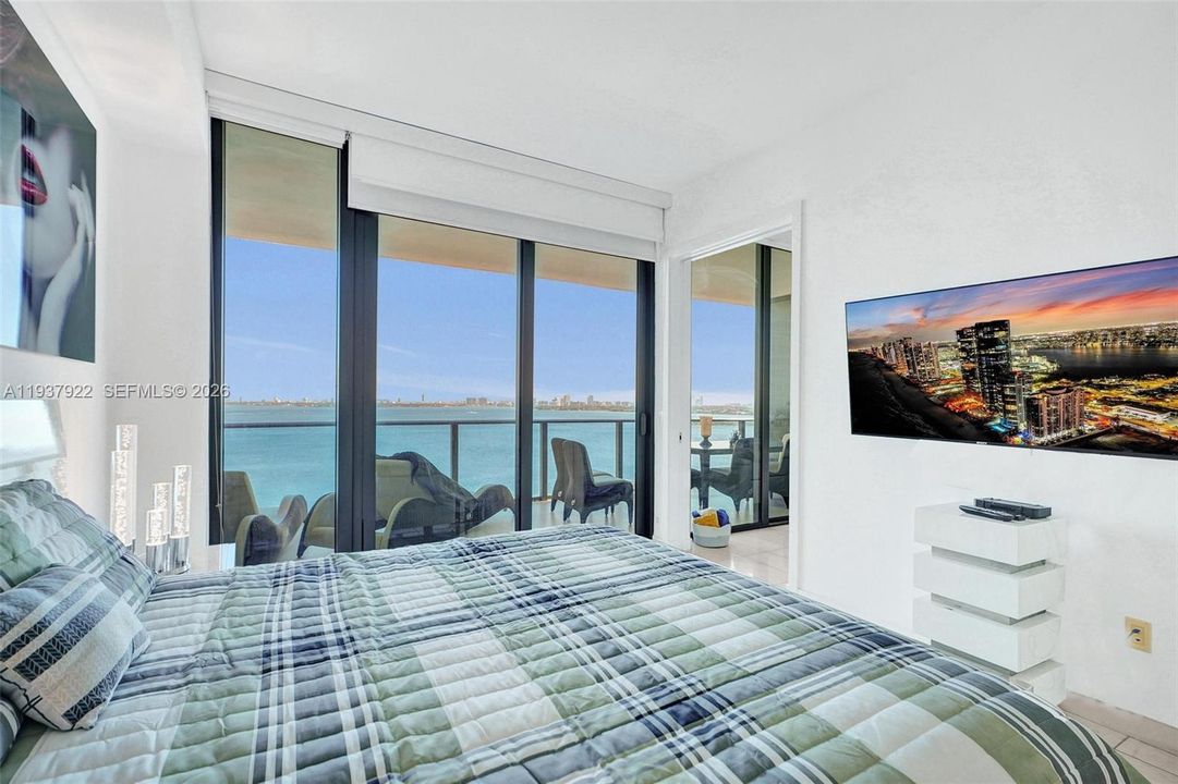 待售: $1,100,000 (2 贝兹, 3 浴室, 1143 平方英尺)