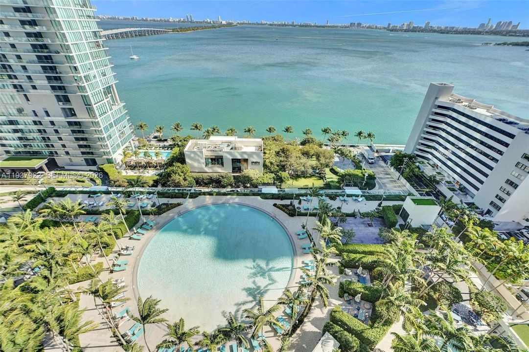 待售: $1,100,000 (2 贝兹, 3 浴室, 1143 平方英尺)