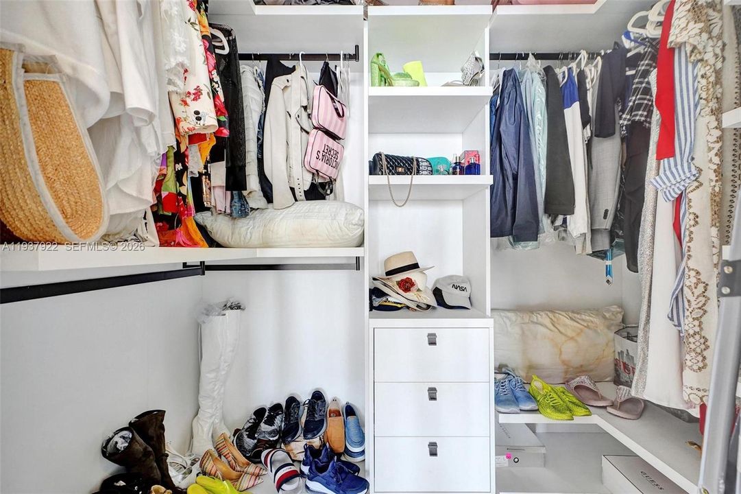 待售: $1,100,000 (2 贝兹, 3 浴室, 1143 平方英尺)