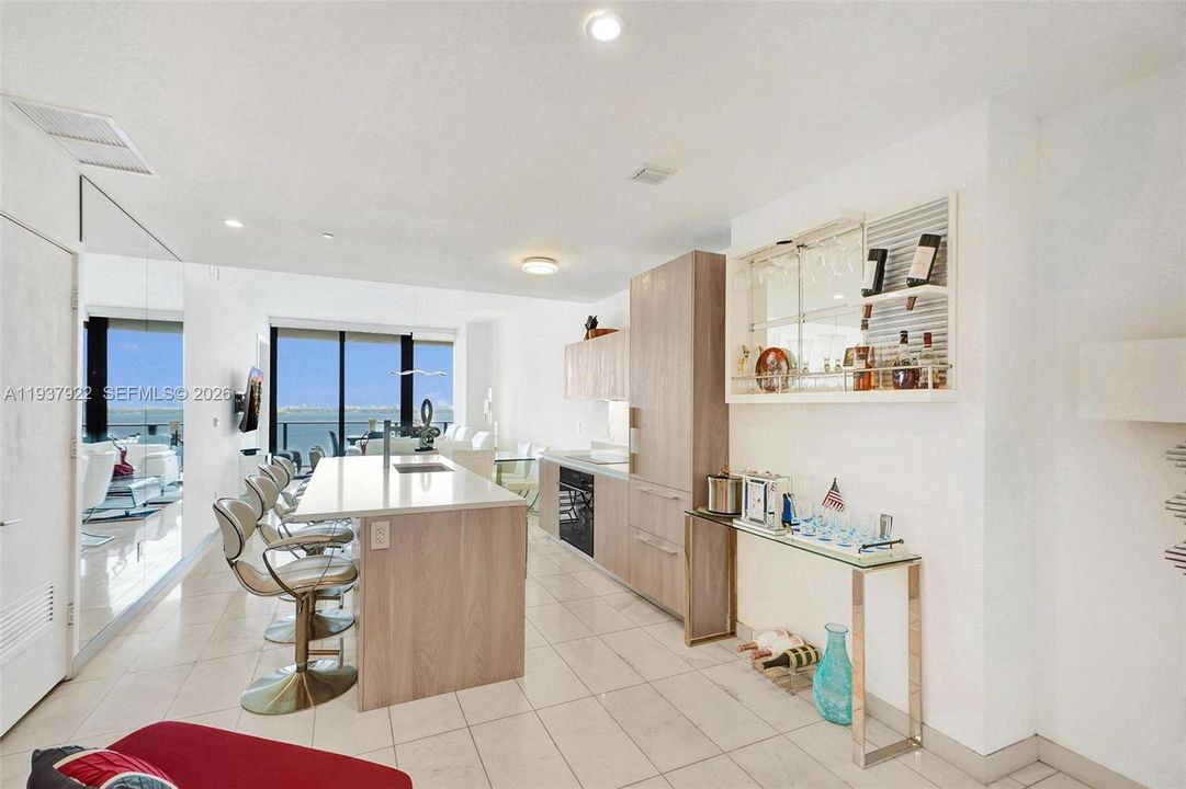 待售: $1,100,000 (2 贝兹, 3 浴室, 1143 平方英尺)