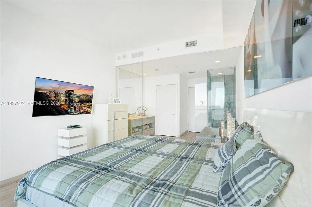 待售: $1,100,000 (2 贝兹, 3 浴室, 1143 平方英尺)