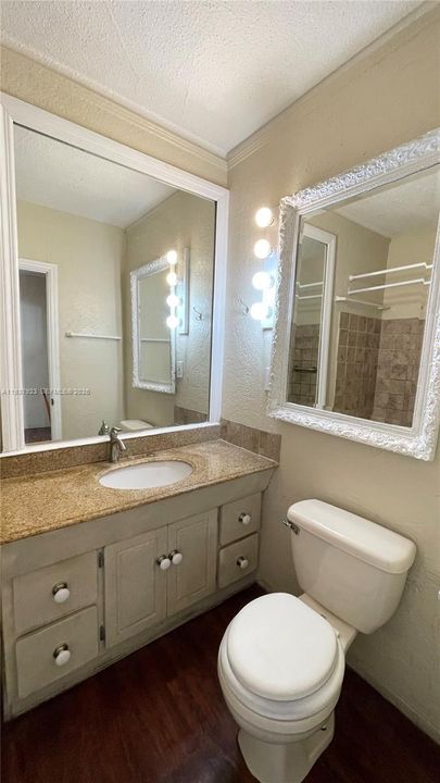 В аренду: $1,550 (1 спален, 1 ванн, 3815 Квадратных фут)