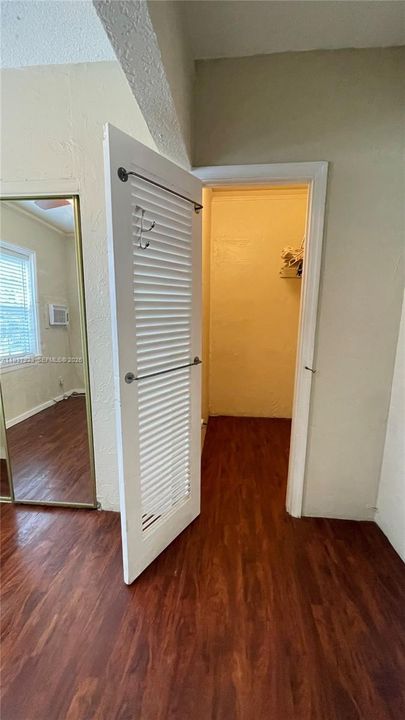 В аренду: $1,550 (1 спален, 1 ванн, 3815 Квадратных фут)