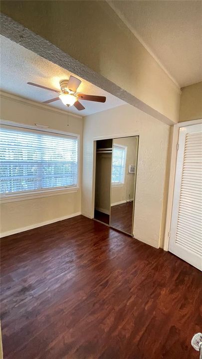 В аренду: $1,550 (1 спален, 1 ванн, 3815 Квадратных фут)