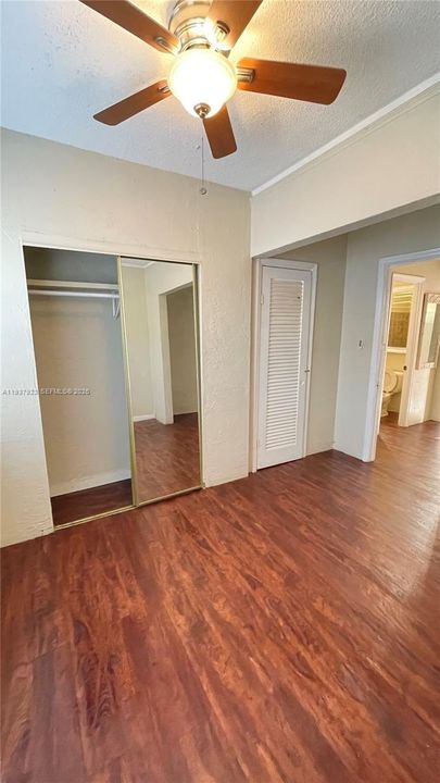 В аренду: $1,550 (1 спален, 1 ванн, 3815 Квадратных фут)