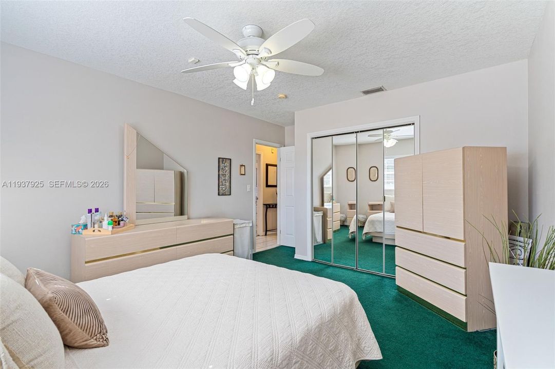 For Sale: $1,150,000 (5 beds, 2 baths, 2263 Square Feet)