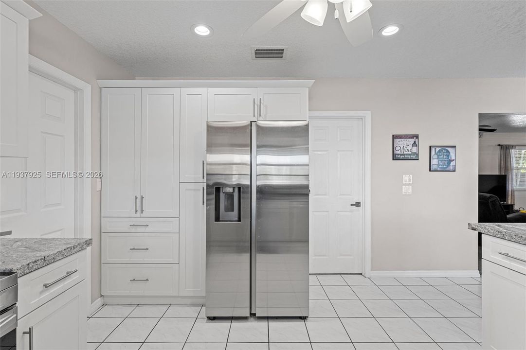 For Sale: $1,150,000 (5 beds, 2 baths, 2263 Square Feet)