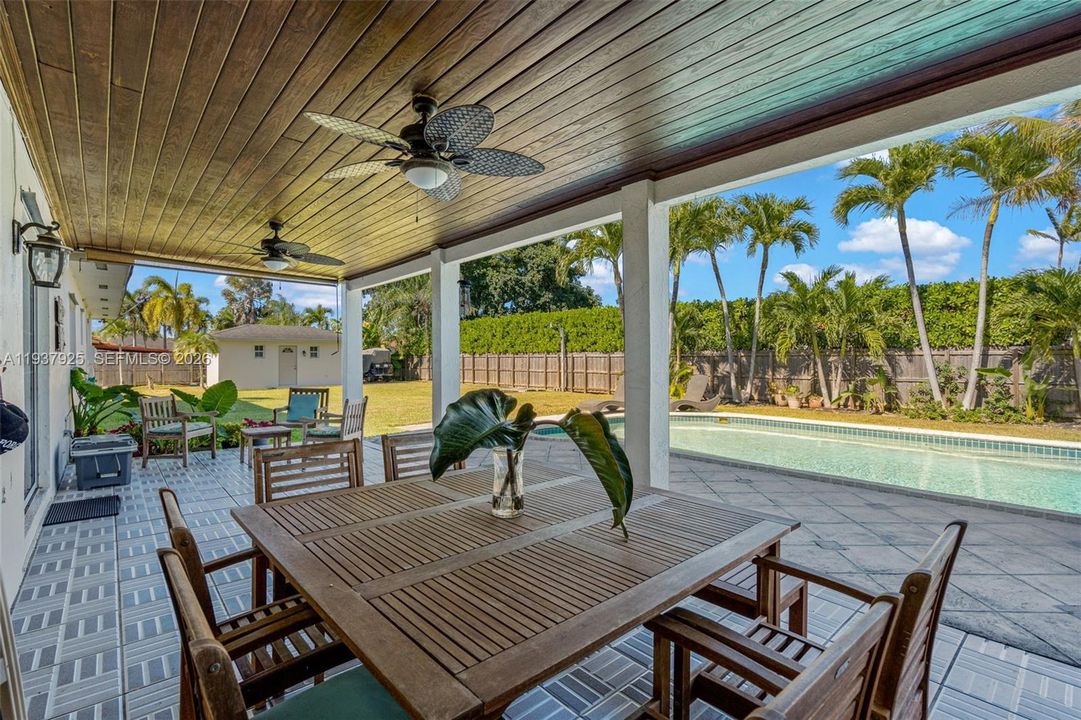 For Sale: $1,150,000 (5 beds, 2 baths, 2263 Square Feet)