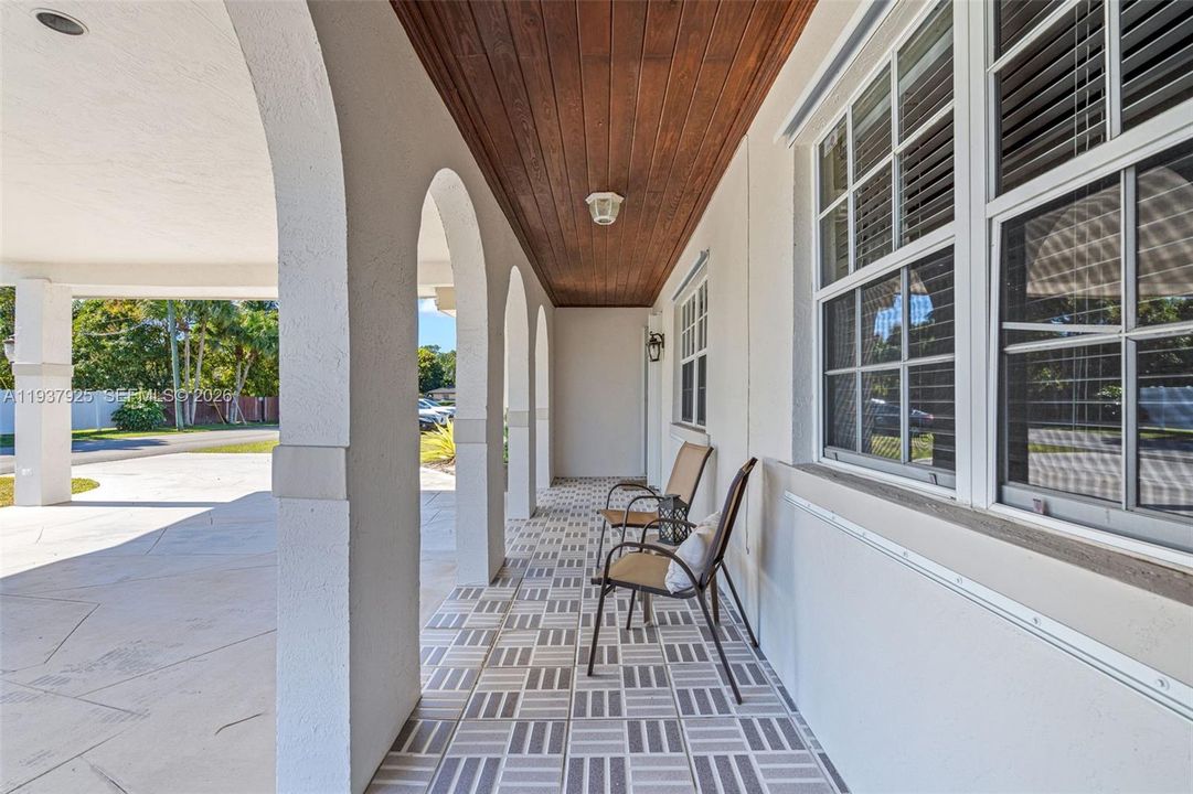 For Sale: $1,150,000 (5 beds, 2 baths, 2263 Square Feet)