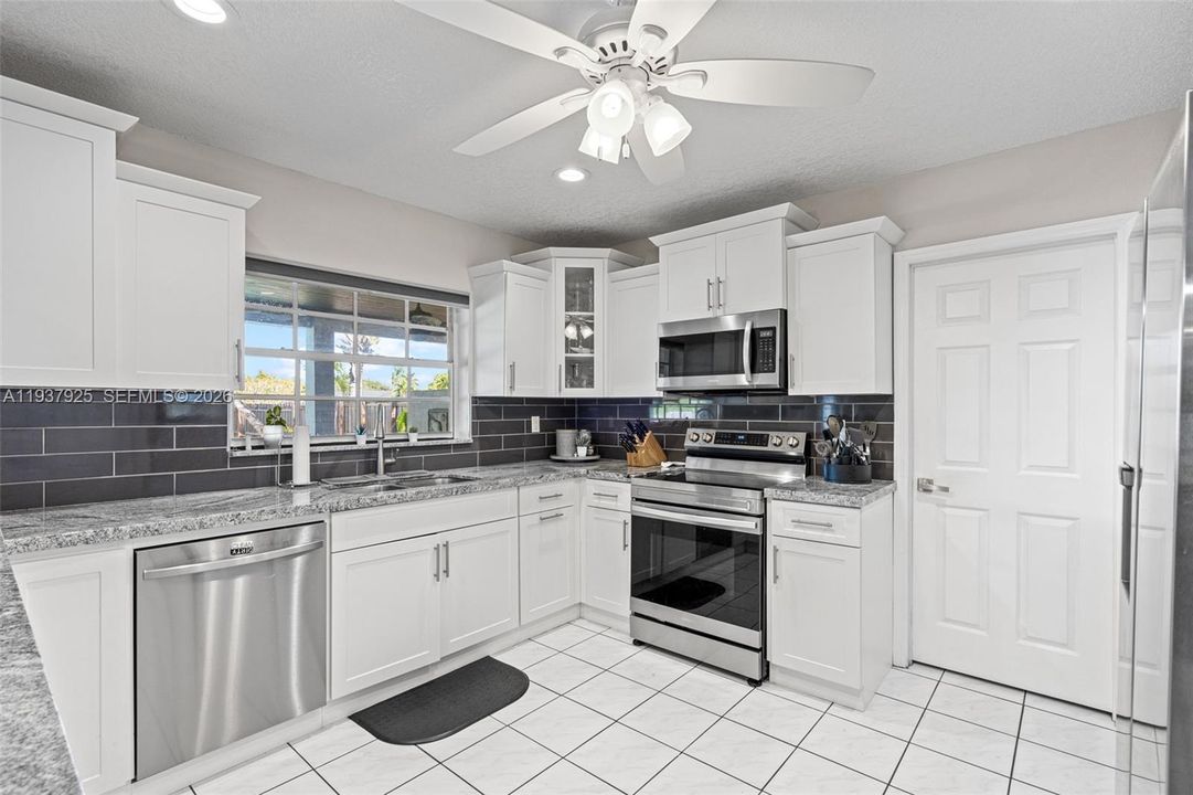 For Sale: $1,150,000 (5 beds, 2 baths, 2263 Square Feet)