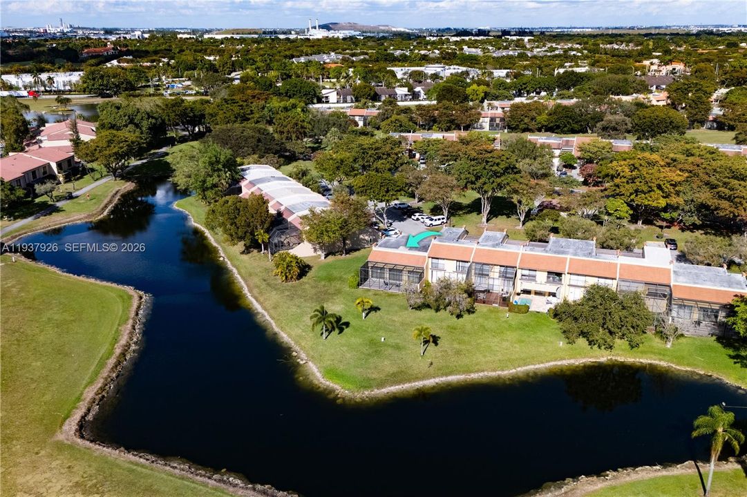 En Venta: $599,000 (3 camas, 2 baños, 1524 Pies cuadrados)