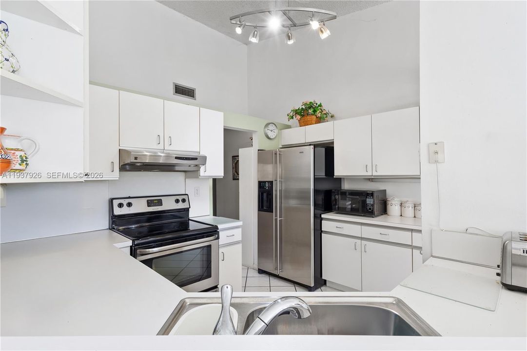 En Venta: $599,000 (3 camas, 2 baños, 1524 Pies cuadrados)