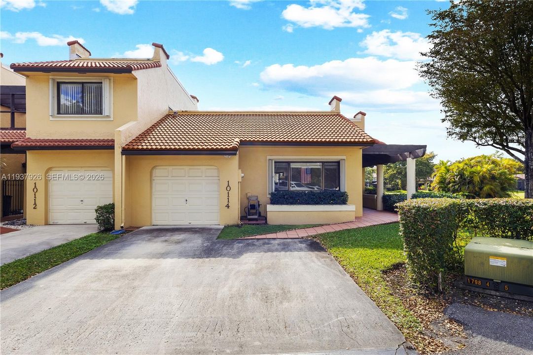 En Venta: $599,000 (3 camas, 2 baños, 1524 Pies cuadrados)