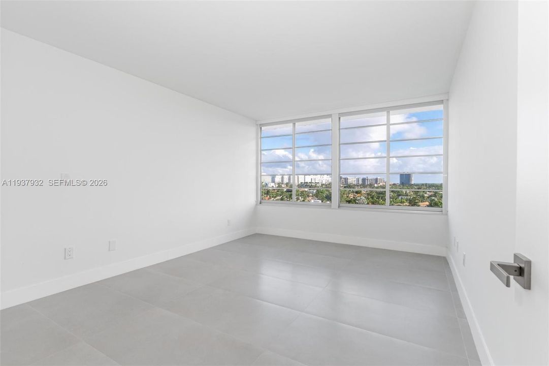 For Rent: $3,800 (2 beds, 2 baths, 1118 Square Feet)