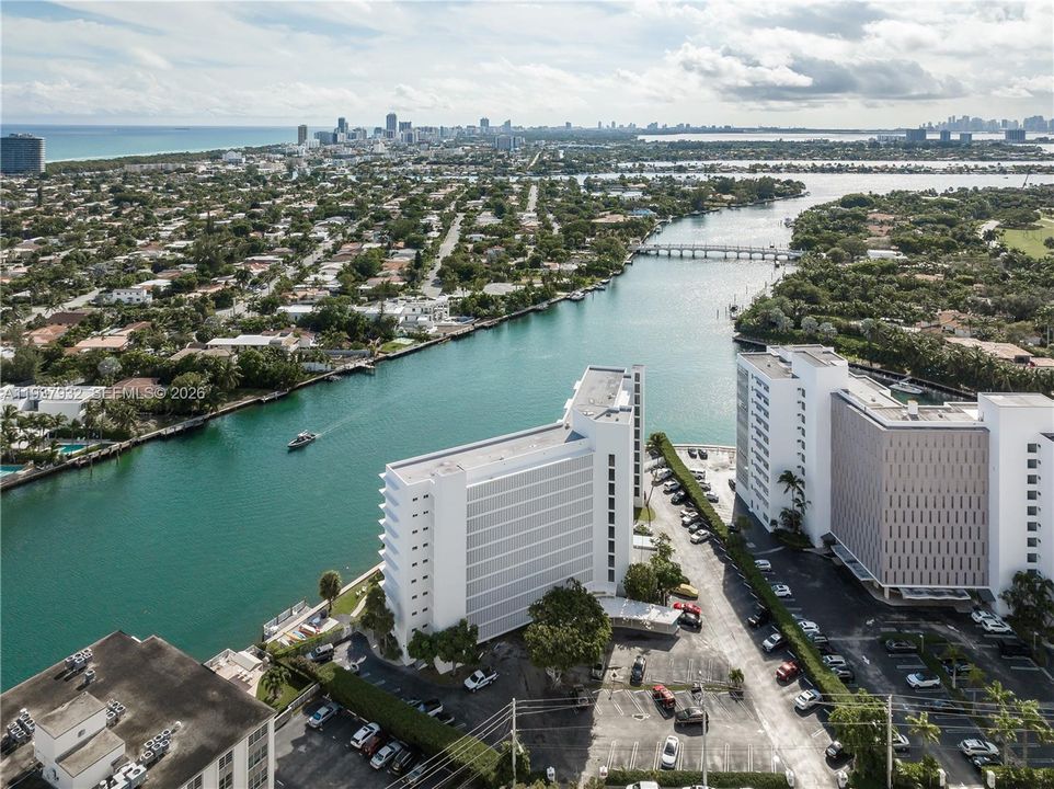 For Rent: $3,800 (2 beds, 2 baths, 1118 Square Feet)