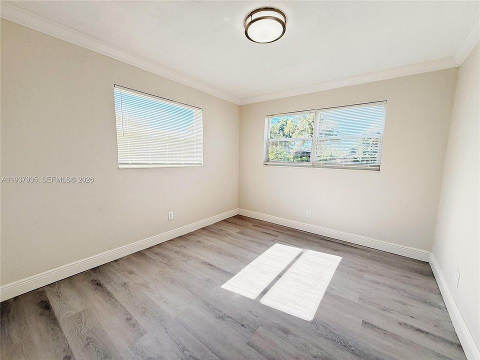 待售: $489,000 (4 贝兹, 2 浴室, 0 平方英尺)