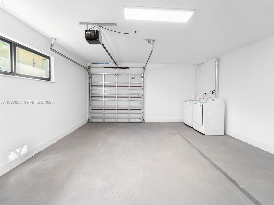 待售: $699,000 (3 贝兹, 2 浴室, 1648 平方英尺)