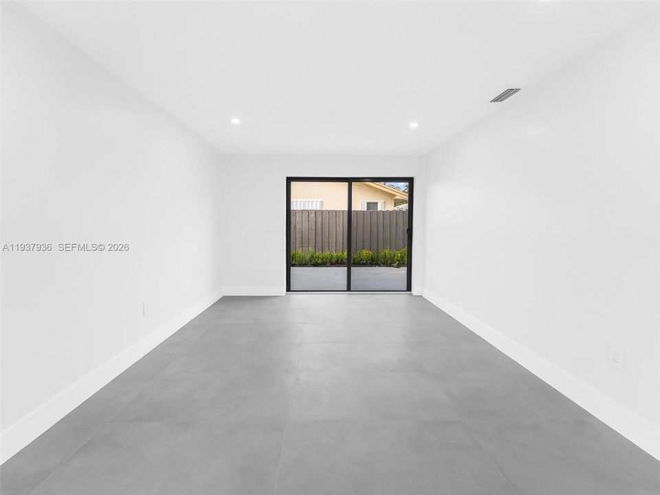 待售: $699,000 (3 贝兹, 2 浴室, 1648 平方英尺)