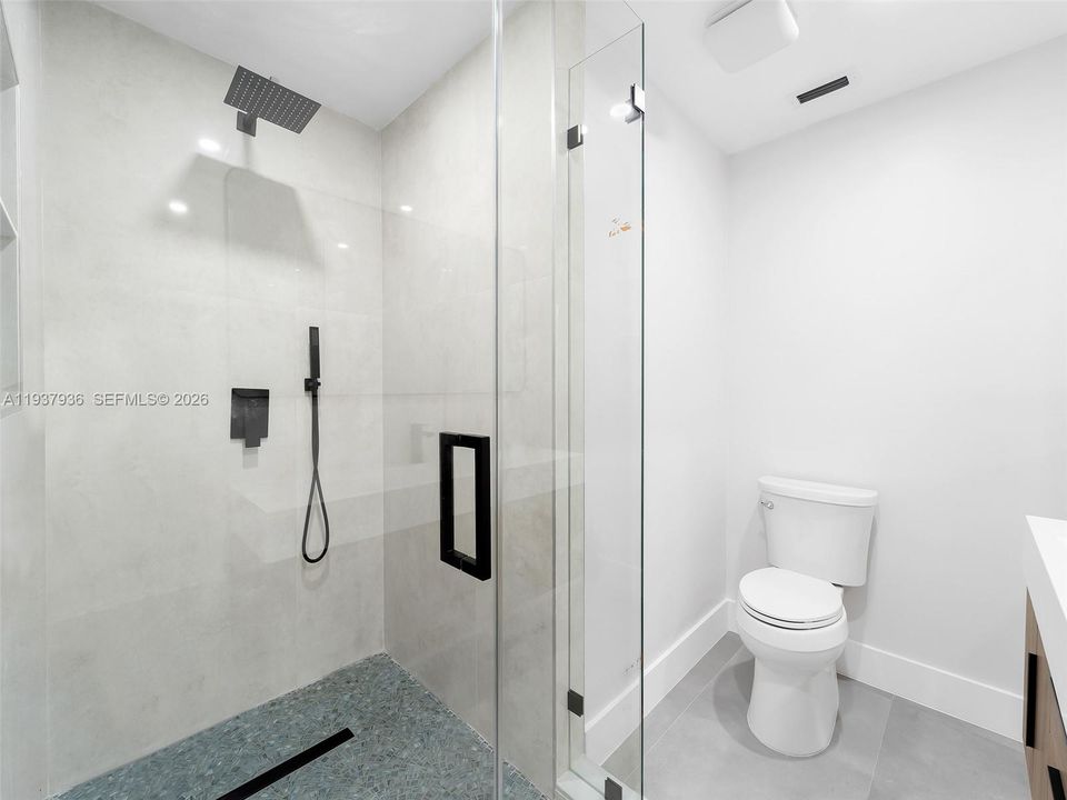 待售: $699,000 (3 贝兹, 2 浴室, 1648 平方英尺)