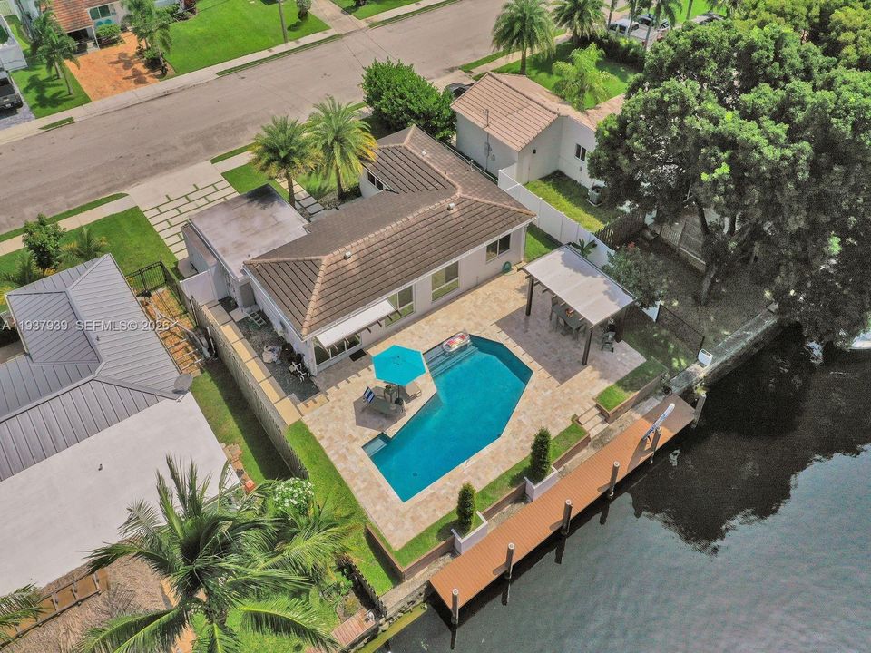 待售: $1,240,000 (3 贝兹, 2 浴室, 1080 平方英尺)