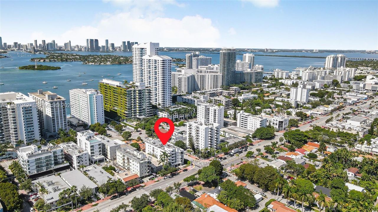 For Rent: $2,800 (1 beds, 1 baths, 785 Square Feet)