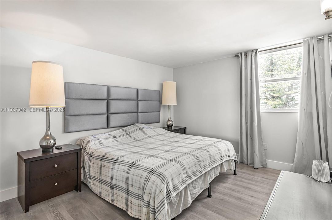 For Rent: $2,800 (1 beds, 1 baths, 785 Square Feet)