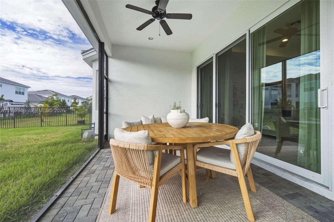 待售: $589,999 (3 贝兹, 2 浴室, 1913 平方英尺)