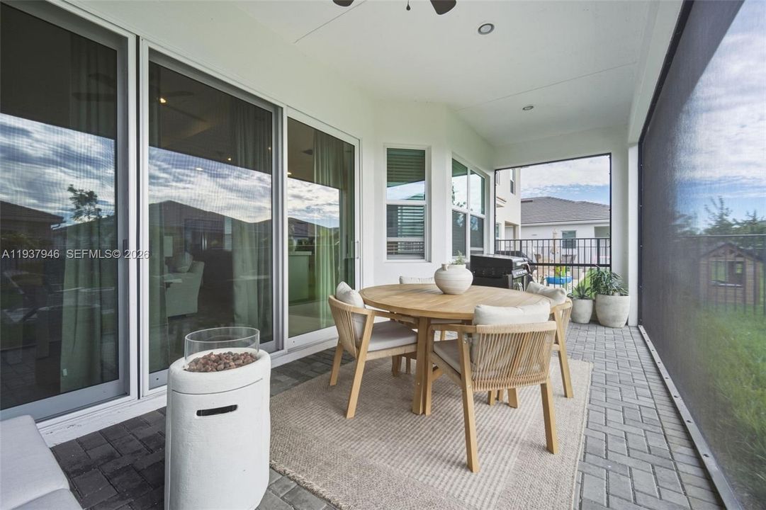 待售: $589,999 (3 贝兹, 2 浴室, 1913 平方英尺)